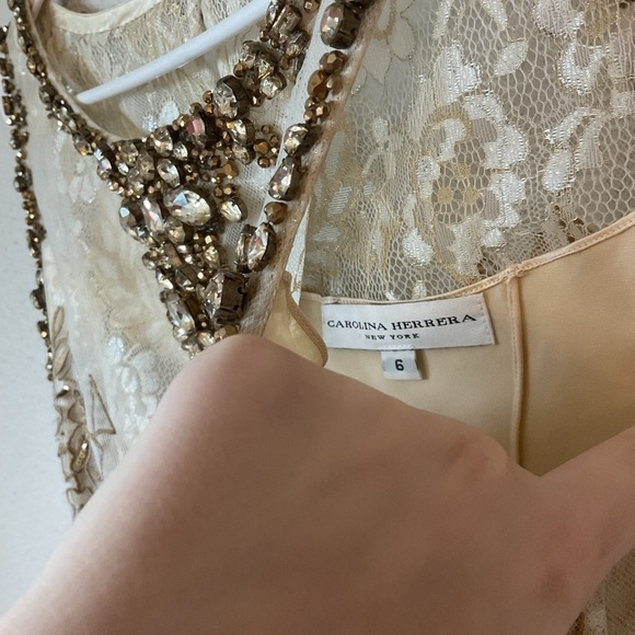 Carolina Herrera Rhinestone Beaded Floral Embellished Sheath Dress Size 6 Gold - Picture 7 of 16